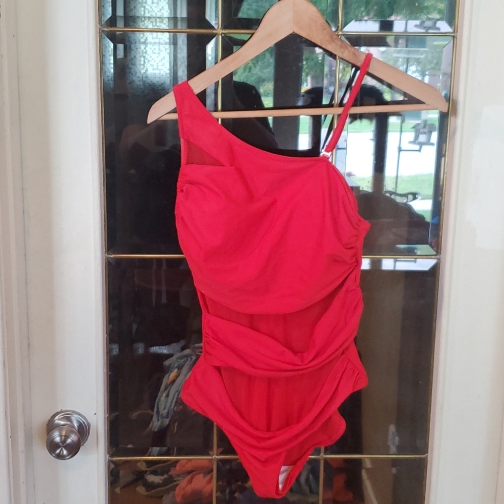 Bundle 3+ 5$ each Red swimsuit size 12